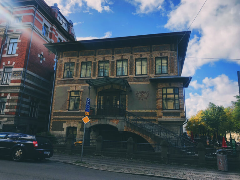 Tomtehuset