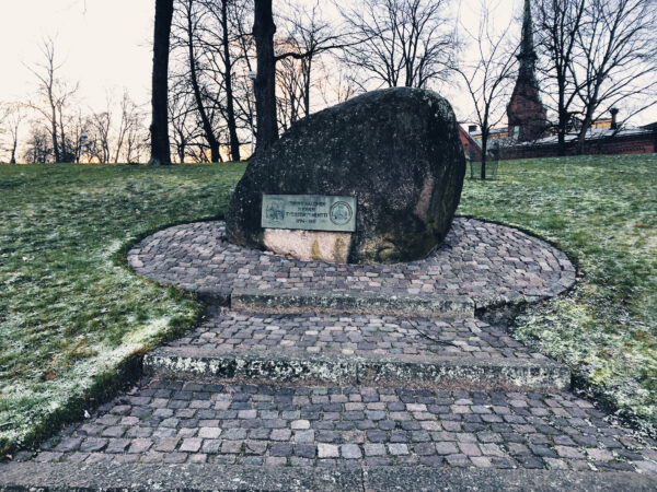 Kungliga Finska artillerieregimentets minnesmärke