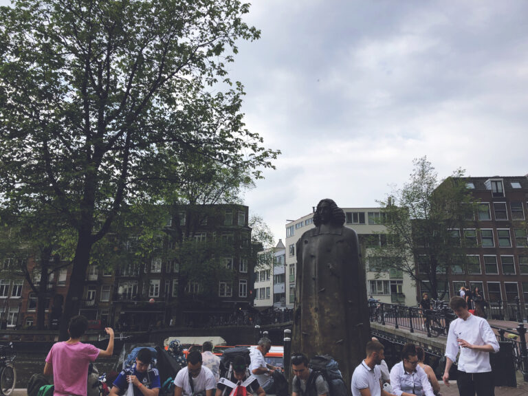 Spinoza Monument
