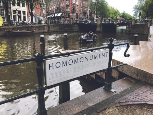 Homomonument