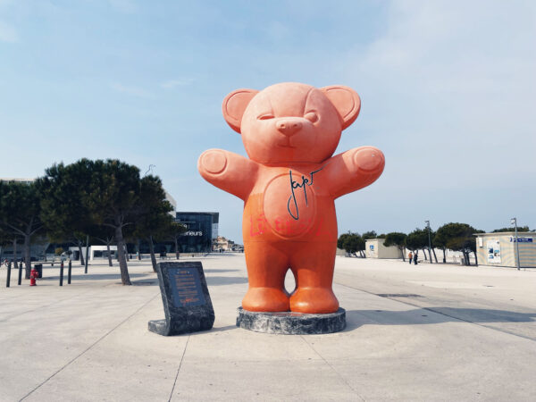 Teddy Bear Statue