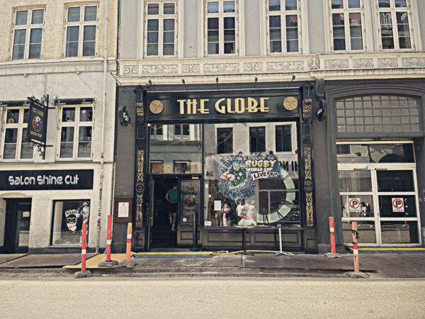 The Globe Irish Pub